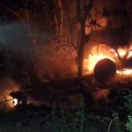 हल्द्वानी: गौला पुल के पास ट्रक खाई में गिरा आग लगने से ट्रक जलकर हुआ खाक-देखे-VIDEO