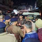 उत्तराखंड:(बड़ी खबर) धामी सरकार की पुलिस पहली बार दूसरे राज्य में घुसकर नशा तस्करो के खिलाफ सर्जिकल स्ट्राइक उत्तराखंड की 300 पुलिस एक साथ बरेली में तस्करों के ठिकाने पर मारा छापा 25 तस्कर गिरफ्तार,-देखे-VIDEO