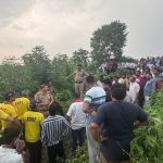 उत्तराखंड:बाजपुर में नदी की बाढ़ में बेटे को बचाने के चक्कर में बहा, पिता का शव बरामद, पुत्र की तलाश जारी-VIDEO