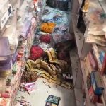 हल्द्वानी: दुकान बंद कर रहे व्यापारी पर चार हमलावरों ने सरेआम पाटल से किया हमला, दुकान में जमकर तोड़फोड़,-VIDEO